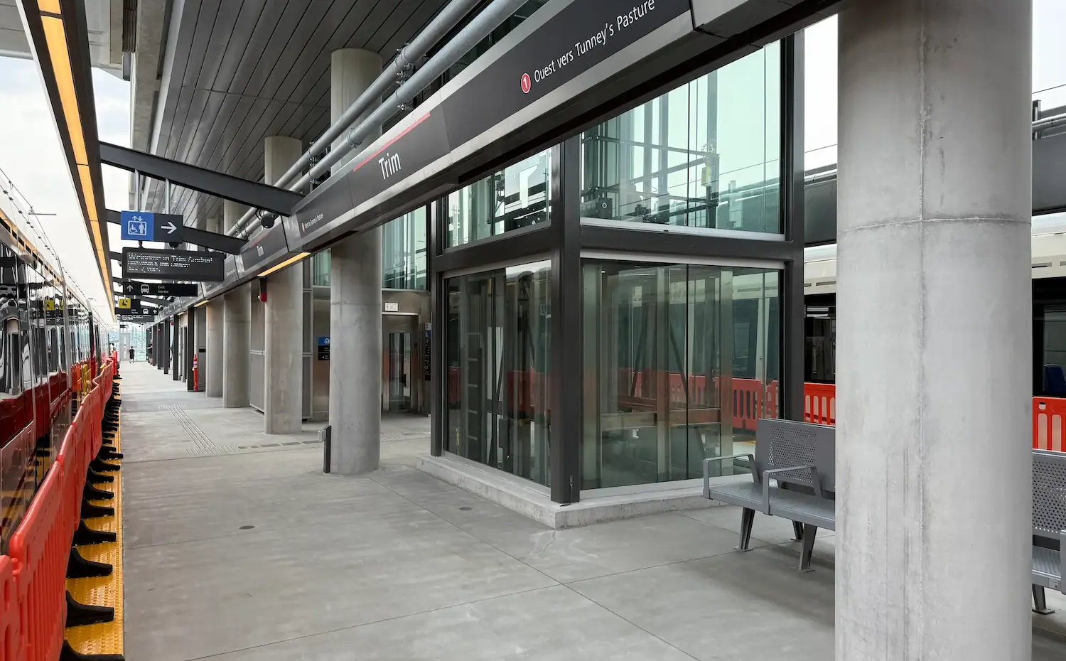 Trim Station platform and enclosed bridge during Doors Open Ottawa